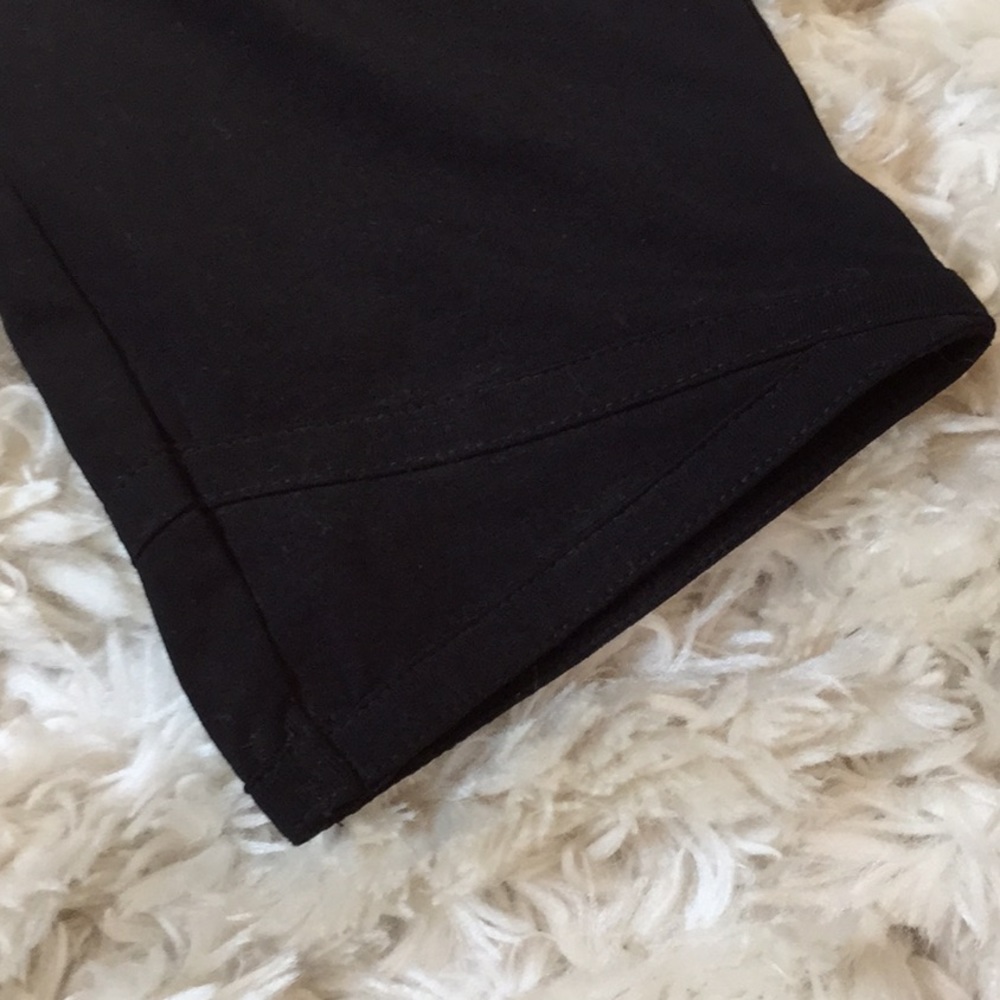 Calvin Klein Capri - Picture 3 of 4
